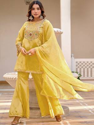 Women floral embroidered panelled sequinned kurta with palazzos & with dupatta 4