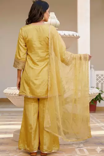 Women floral embroidered panelled sequinned kurta with palazzos & with dupatta