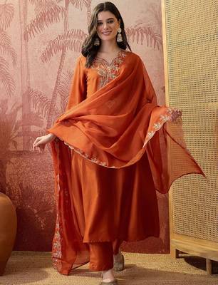Embroidered v-neck straight kurta & trousers with dupatta 1