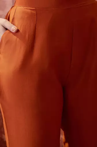 Embroidered v-neck straight kurta & trousers with dupatta