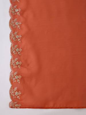Embroidered round neck kurta & trousers with dupatta 4