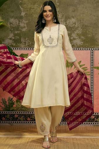 Embroidered round neck kurta & patiala with dupatta