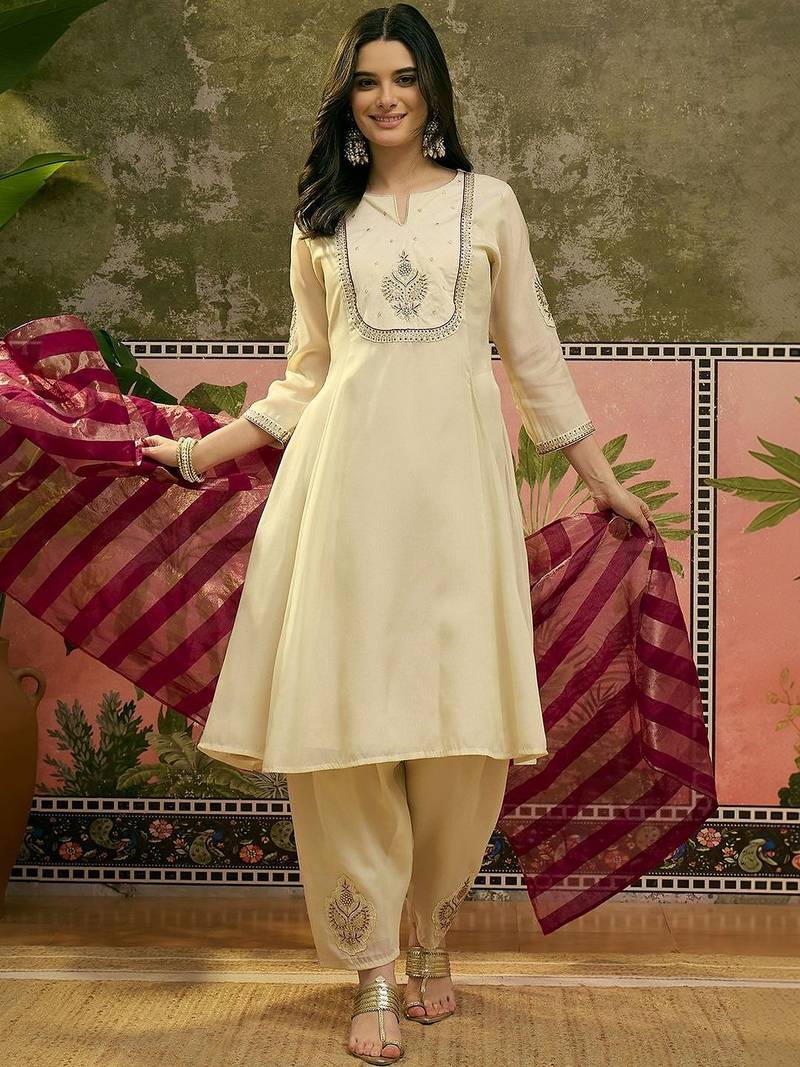 Embroidered round neck kurta & patiala with dupatta