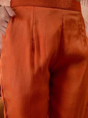 Embroidered v-neck kurta trousers & dupatta 5
