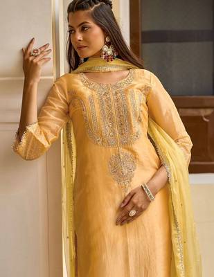 Embroidered round neck straight kurta & trousers with dupatta 2