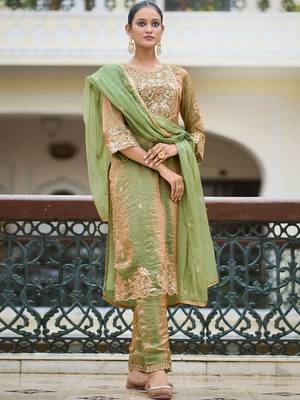Embroidered round neck straight kurta & trousers with dupatta 2
