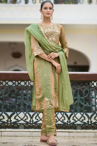Embroidered round neck straight kurta & trousers with dupatta
