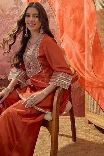 Embroidered  round neck kurta & palazzos with dupatta