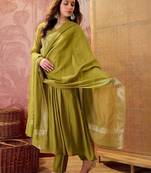 Embroidered kurta set