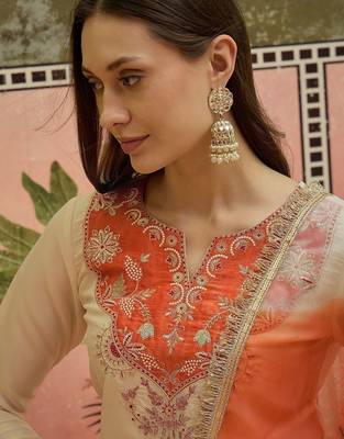 Yoke design round neck kurti & palazzos with dupatta 2
