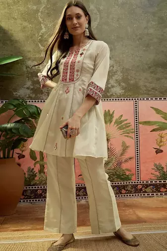 Embroidered round neck kurti & palazzos