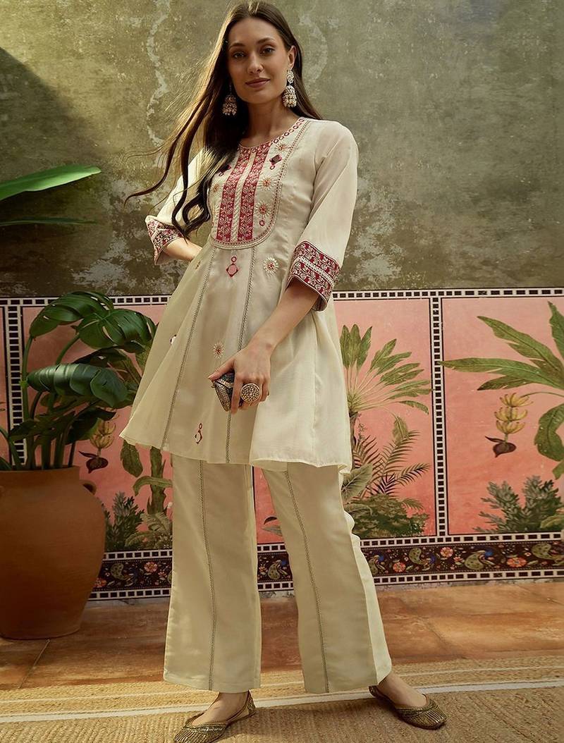 Embroidered round neck kurti & palazzos