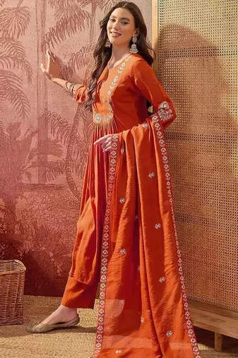 Embroidered  round neck kurta & trousers with dupatta
