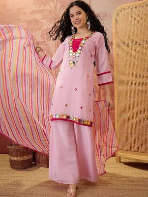 Silk blend round neck top & trousers with dupatta 3