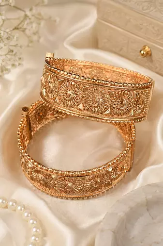 Svarnajaali Heritage Gold Plated Temple Kada
