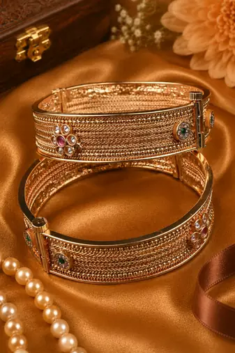 Premium Floral Weave Gold Plated Bangles