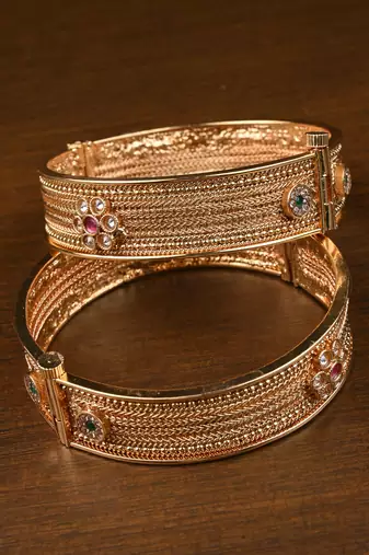 Premium Floral Weave Gold Plated Bangles