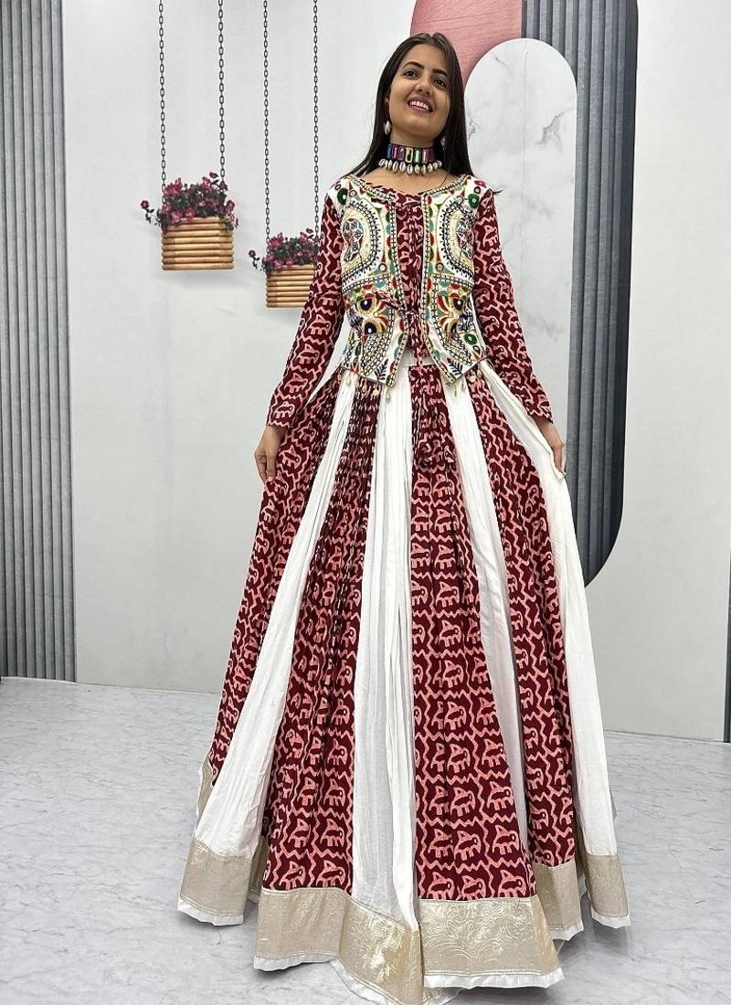 Navratri Cotton Lehenga Choli for Women, Gamathi Work Lehenga Set, Traditional Gujarati Garba Dress
