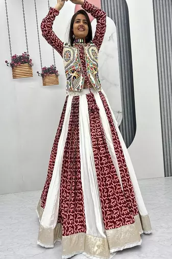 Navratri Cotton Lehenga Choli for Women, Gamathi Work Lehenga Set, Traditional Gujarati Garba Dress