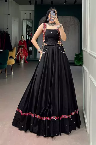 Black Navratri Lehenga Choli for Women with Mirror Work, Gujarati Garba Chaniya Choli