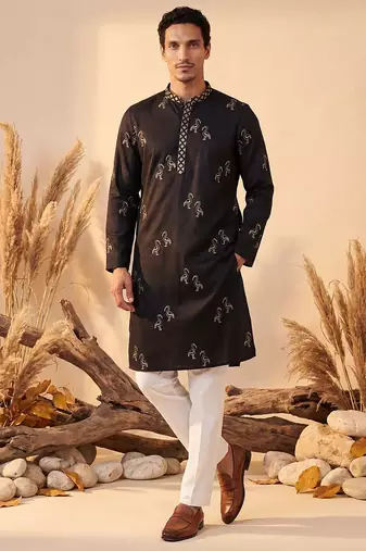 Mens black silk blend solid embroidered kurta