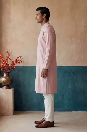 Mens pink silk blend solid embroidered kurta