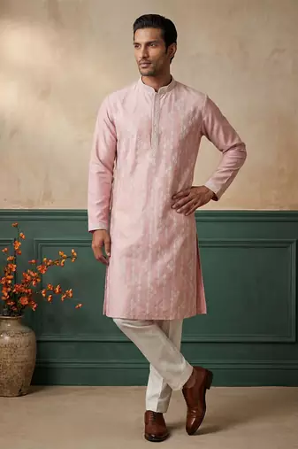 Mens pink silk blend solid embroidered kurta