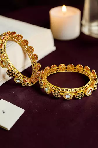 Set of 2 gold plated pacheli kundan kada bangle set