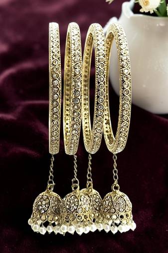 Set of 4 antique gold plated latkan bangle set