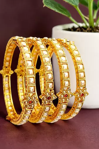 Set of 4 gold plated rajwadi style bangles