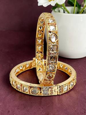 Set of 2 gold plated hexagonal moissanite screw bangles 1