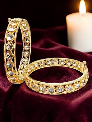 Set of 2 gold plated geometric moissanite screw bangles 1
