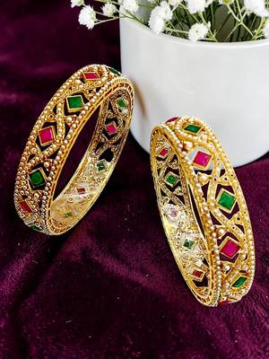 Set of 2 gold plated moti bangle set 1