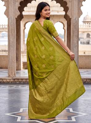 Light green soft silk blend woven designer saree 4