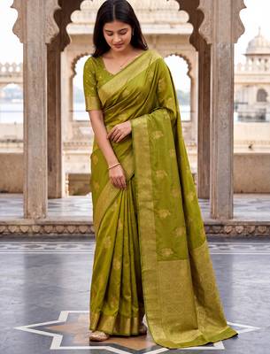 Light green soft silk blend woven designer saree 5