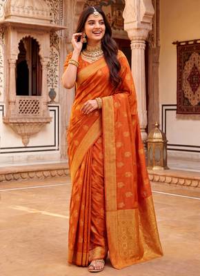 Red soft silk woven designer saree 4
