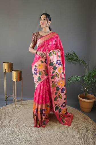 Pink silk blend saree with rich weaved heavy pallu & 3d traditional design with gold and silver zari