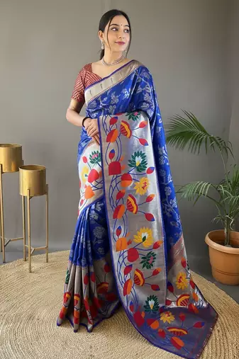 Violet soft silk blend saree with rich weaved heavy pallu & 3d traditional design with gold and silver zari