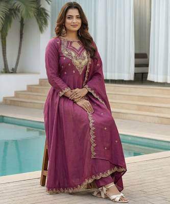 Purple color beautiful cp vichitra fabric glamorous ceremonial looks salwar kameez 3