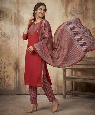 Cream color beautiful cotton chex fabric glamorous ceremonial looks salwar kameez 4