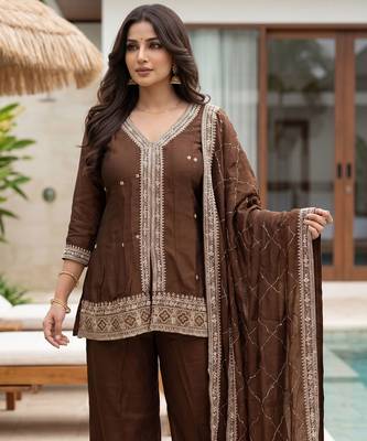 Coffee color beautiful designer cp vichitra silk fabric graceful ceremonial attire 3