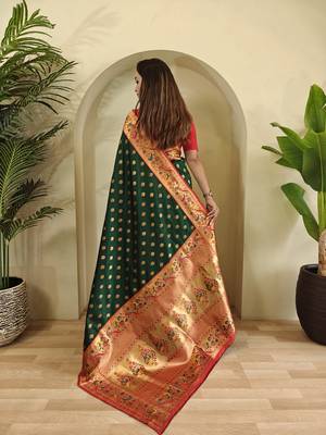 Green color silk blend saree 4