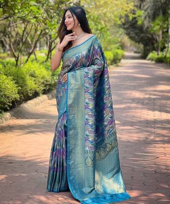Elegant blue silk blend saree with contrast weaving border 2