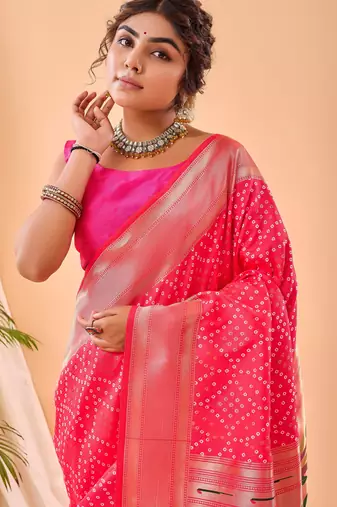 rani pink silk blend weaving saree with paithani pallu