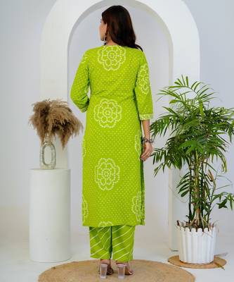 Green printed mirror work cotton straight kurta set 2