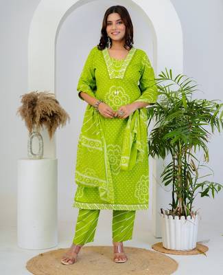 Green printed mirror work cotton straight kurta set 4