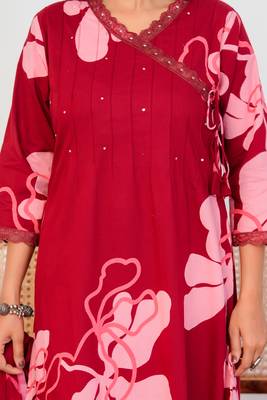 Red floral printed cotton flared kurta set 5