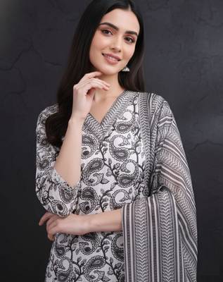 Grey color cotton fabric stylish ceremonial wear kurta set 3