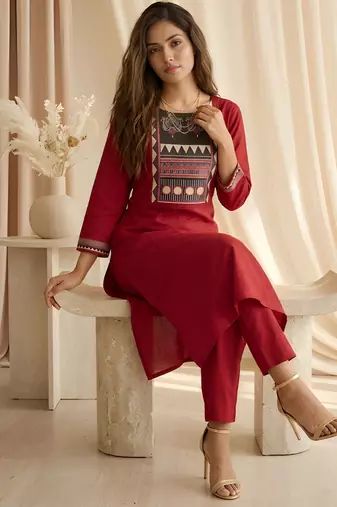 Maroon color smart rayon cotton fabric designer printed smart girlie co-ord set