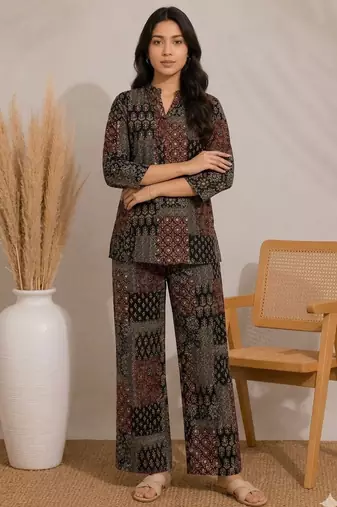 Black color smart rayon cotton fabric designer printed smart girlie co-ord set